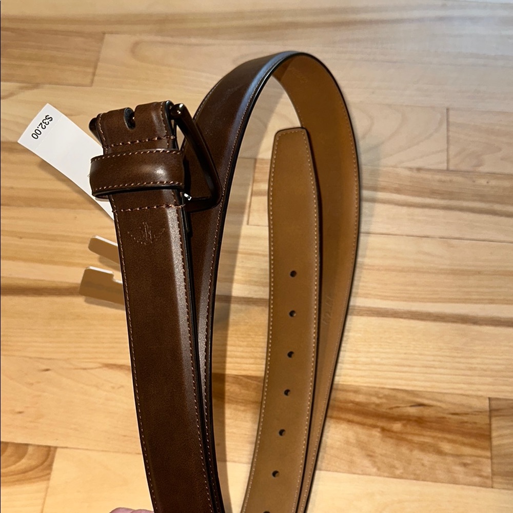 Dockers Brown Leather Belt with Classic Design